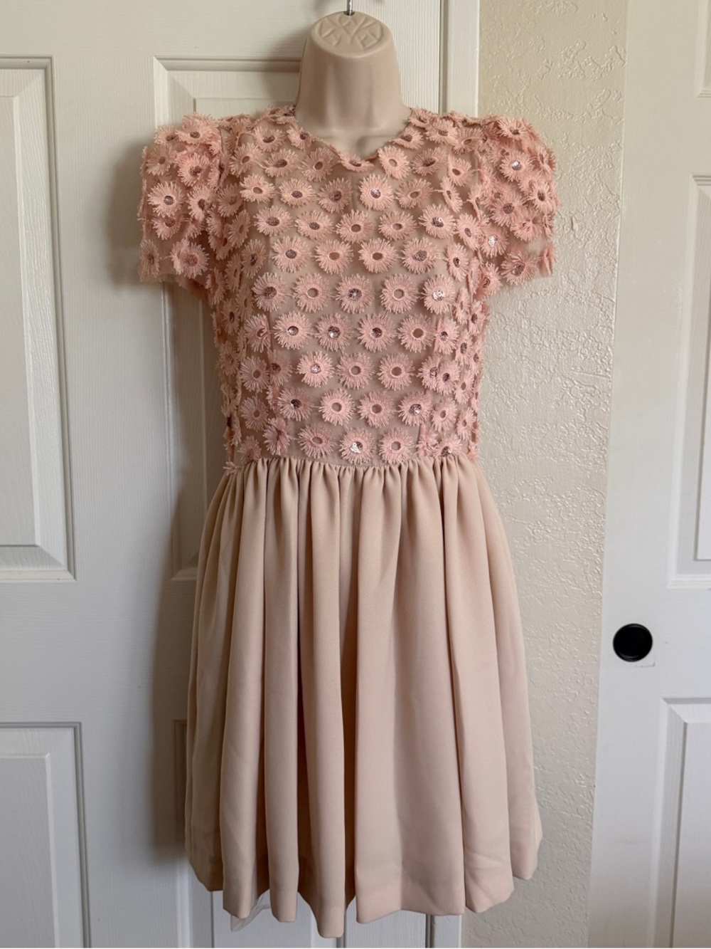 NWOT$218 SLY010 Floral Appliqué Sequined Fit Flare Dress 36EUR US 4